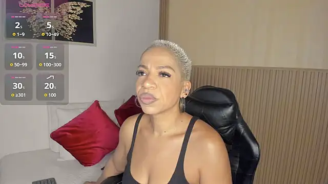 summer night  online show from April 11, 11:47 am