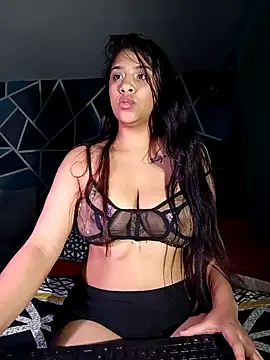 Snapshot of Susan-Rumie chatting on December 19, 11:03 pm Susan-Rumie online show from December 19, 11:03 pm