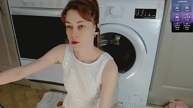 Amina Barbarian online show from September 24, 4:43 pm