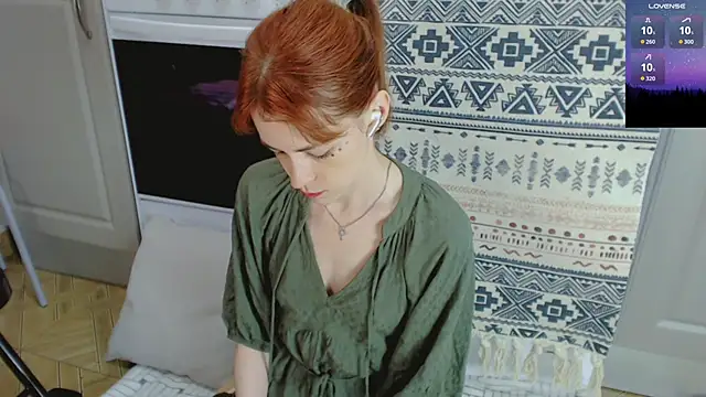 Amina Barbarian online show from October 22, 5:13 pm