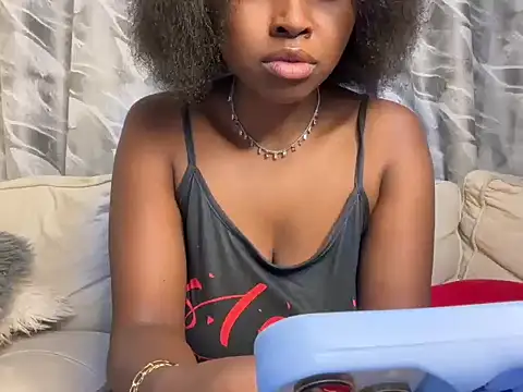 Chocolate queen2 online show from February 24, 6:00 am