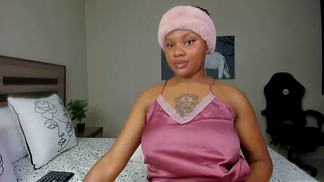 Renee-18 online show from February 2, 6:15 am