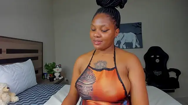 Renee-18 online show from November 30, 8:13 pm