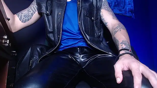 Dicaprioo  online show from March 26, 3:23 am