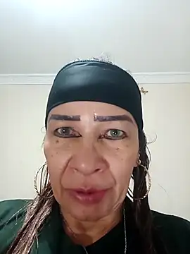 Snapshot of LITLESTAR chatting on December 2, 7:09 pm LITLESTAR online show from December 2, 7:09 pm