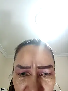 Snapshot of LITLESTAR chatting on December 16, 3:28 pm LITLESTAR online show from December 16, 3:28 pm