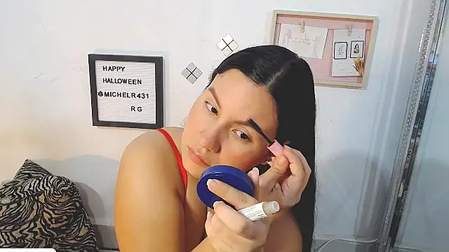 Mia  reys online show from November 14, 12:37 pm