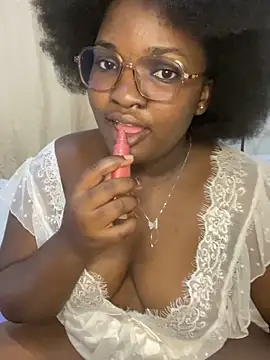 Snapshot of sweet18creamybigpussy chatting on September 14, 4:17 pm sweet18creamybigpussy online show from September 14, 4:17 pm