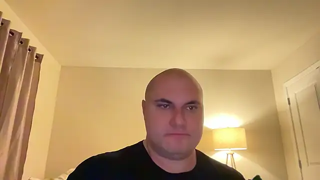 SluggishChase99 online show from December 31, 2:51 am