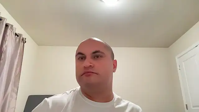 SluggishChase99 online show from January 18, 10:35 pm