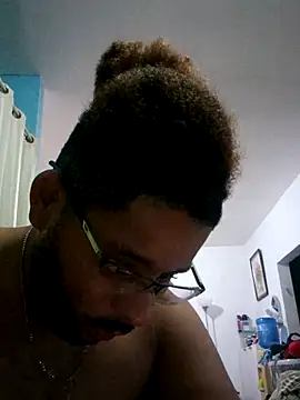 Snapshot of Dj-yefri-pauta chatting on July 14, 1:19 am Dj-yefri-pauta online show from July 14, 1:19 am
