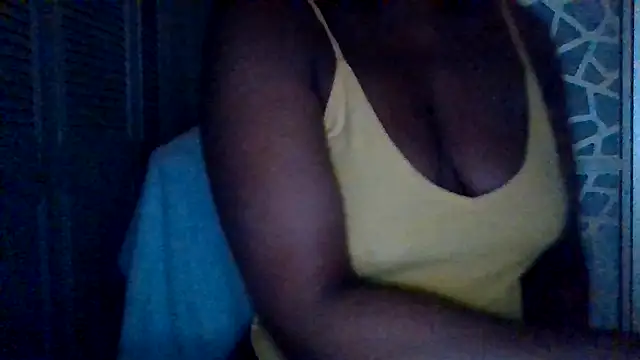 Snapshot of CaylenGee chatting on May 17, 3:19 pm CaylenGee online show from May 17, 3:19 pm
