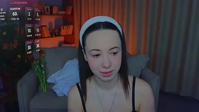 Hayle Hill online show from March 8, 1:47 am