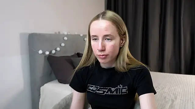 Cassie Kelman online show from February 3, 2:53 am