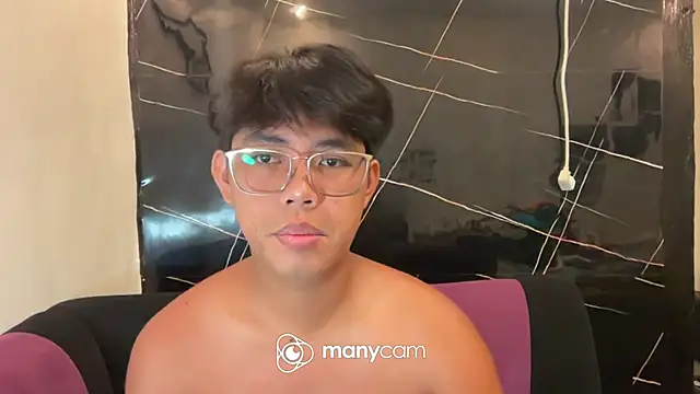 hoenika online show from February 10, 9:57 am