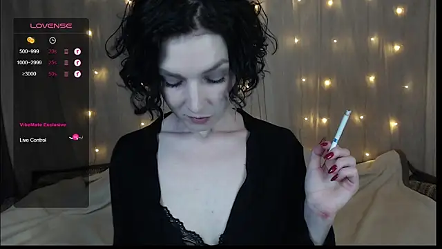 Snapshot of TinaWince chatting on December 27, 7:51 am TinaWince online show from December 27, 7:51 am