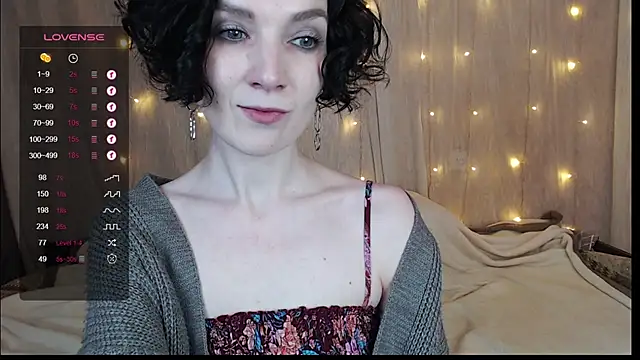 Snapshot of TinaWince chatting on January 10, 8:07 am TinaWince online show from January 10, 8:07 am