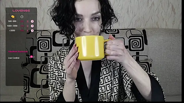 Snapshot of TinaWince chatting on January 30, 5:09 am TinaWince online show from January 30, 5:09 am