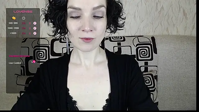 Snapshot of TinaWince chatting on February 6, 5:46 am TinaWince online show from February 6, 5:46 am