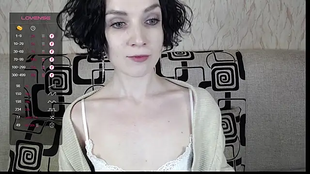 Snapshot of TinaWince chatting on February 9, 8:44 am TinaWince online show from February 9, 8:44 am