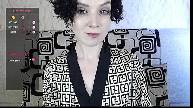 Snapshot of TinaWince chatting on February 20, 8:39 am TinaWince online show from February 20, 8:39 am