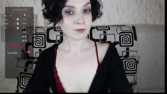 Snapshot of TinaWince chatting on March 1, 10:02 am TinaWince online show from March 1, 10:02 am