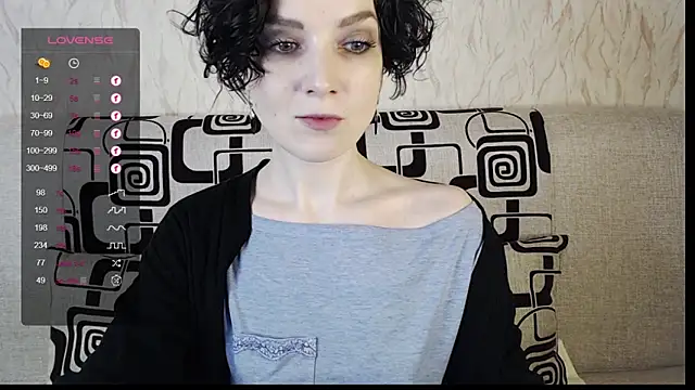 Snapshot of TinaWince chatting on March 2, 5:12 am TinaWince online show from March 2, 5:12 am