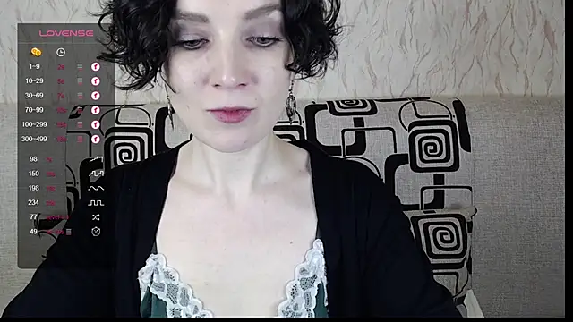 Snapshot of TinaWince chatting on March 8, 5:49 am TinaWince online show from March 8, 5:49 am