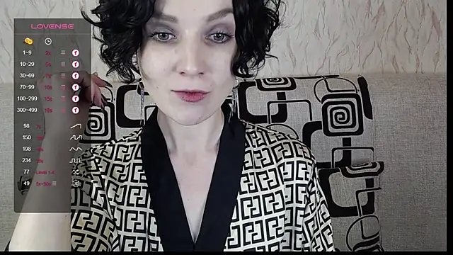 Snapshot of TinaWince chatting on March 9, 9:46 am TinaWince online show from March 9, 9:46 am