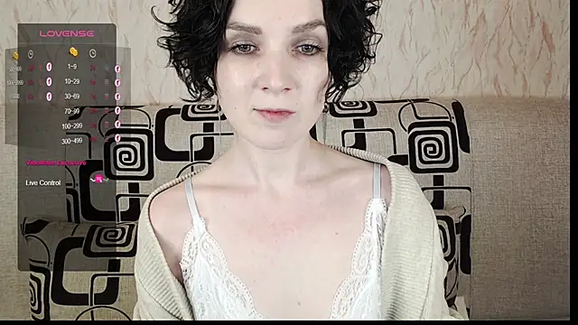 Snapshot of TinaWince chatting on March 13, 9:32 am TinaWince online show from March 13, 9:32 am