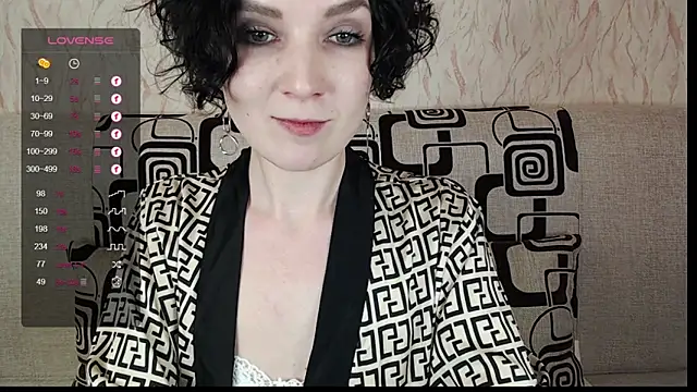 Snapshot of TinaWince chatting on March 16, 8:43 am TinaWince online show from March 16, 8:43 am