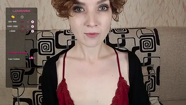 Snapshot of TinaWince chatting on September 21, 4:47 am TinaWince online show from September 21, 4:47 am