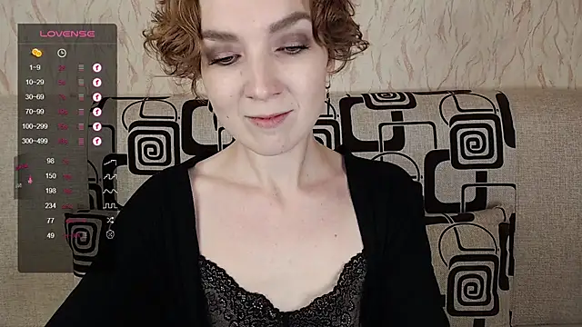 Snapshot of TinaWince chatting on September 28, 4:40 am TinaWince online show from September 28, 4:40 am