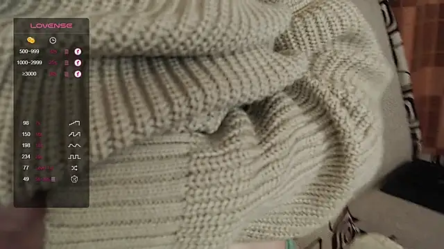 Snapshot of TinaWince chatting on November 3, 4:47 am TinaWince online show from November 3, 4:47 am