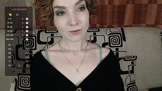 Snapshot of TinaWince chatting on November 14, 4:55 am TinaWince online show from November 14, 4:55 am