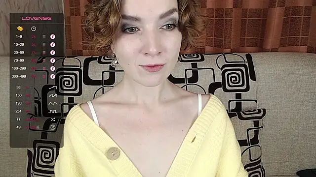 Snapshot of TinaWince chatting on November 30, 4:49 am TinaWince online show from November 30, 4:49 am