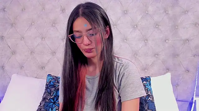 Snapshot of dafne_bss chatting on July 1, 8:05 am dafne bss online show from July 1, 8:05 am