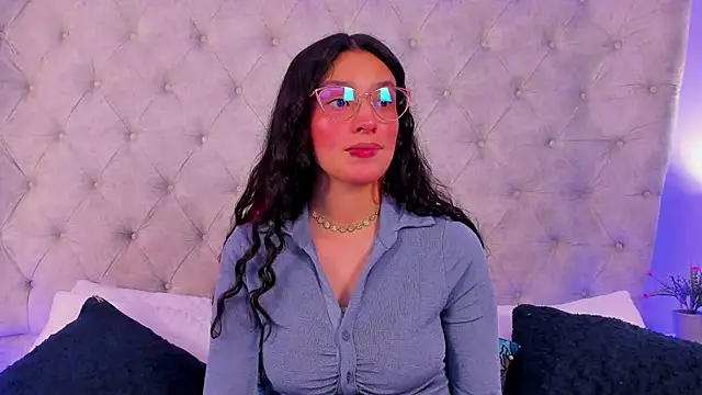 Snapshot of dafne_bss chatting on July 24, 6:33 am dafne bss online show from July 24, 6:33 am