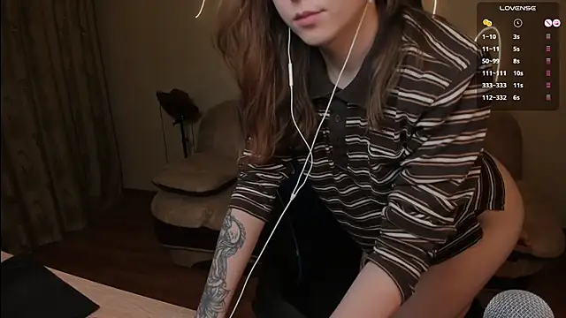 Snapshot of Kami_kam chatting on March 10, 9:51 pm Kami kam online show from March 10, 9:51 pm