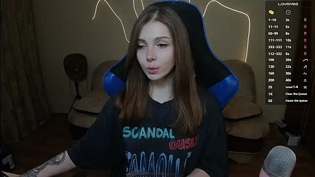 Snapshot of Kami_kam chatting on March 19, 7:17 pm Kami kam online show from March 19, 7:17 pm