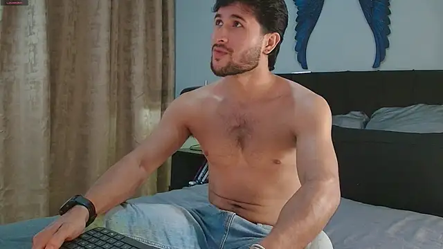 Valentinoford online show from February 24, 10:30 pm