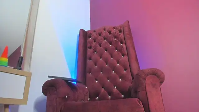 Sarah Mistress  online show from December 31, 5:40 pm