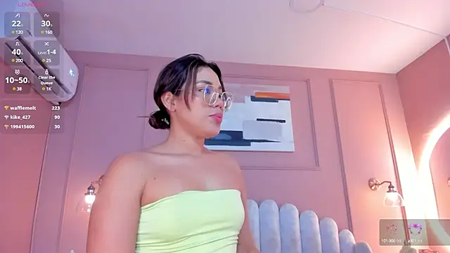 Snapshot of mara_brooks chatting on January 15, 1:12 am mara brooks online show from January 15, 1:12 am