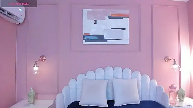 Snapshot of mara_brooks chatting on February 20, 8:25 pm mara brooks online show from February 20, 8:25 pm