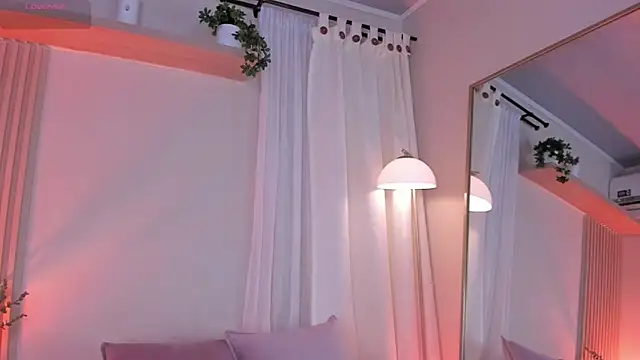 mara brooks online show from March 11, 8:48 pm