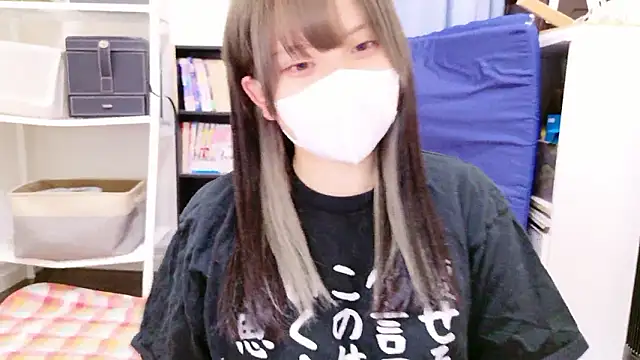 Snapshot of senachinnn chatting on October 21, 6:36 am senachinnn online show from October 21, 6:36 am