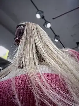 Teya moon  online show from February 19, 12:11 pm