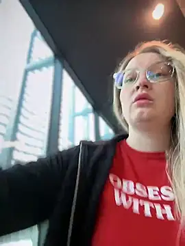 Teya moon  online show from February 26, 12:47 pm