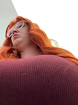 Snapshot of Teya_moon_ chatting on June 2, 10:50 am Teya moon online show from June 2, 10:50 am