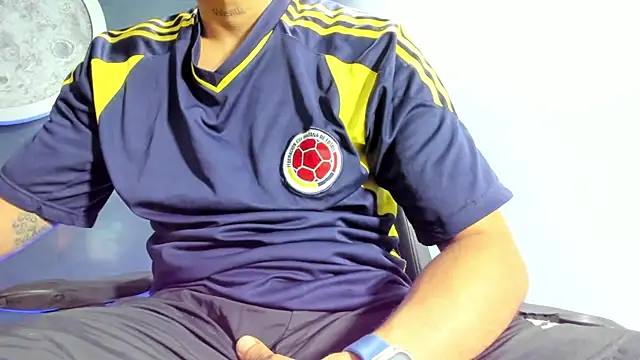 Snapshot of Bryan_Bronx chatting on January 23, 11:26 pm Bryan Bronx online show from January 23, 11:26 pm